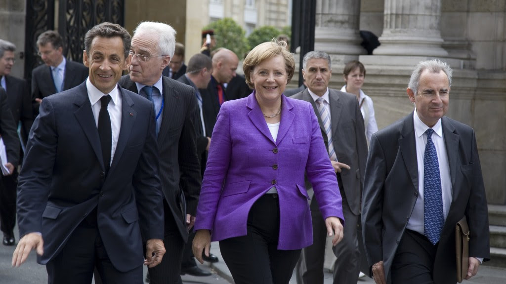 Angela Merkel opta por trajes simples, y a veces coloridos. (Shutterstock)