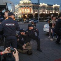 Over 1,000 arrests: Russia sees mass protests over Putin's new order