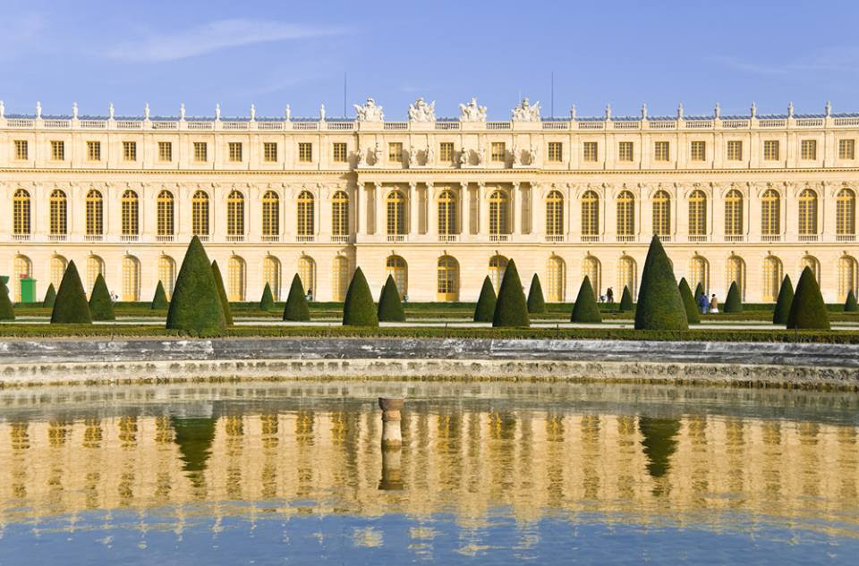 Palácio de Versalhes abre concorrência para abrigar hotel com vista para o jardim