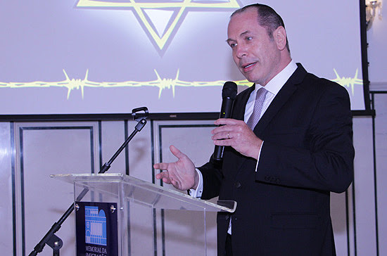 Comunidade judaica de SP lembra o Yom Hashoá https://www.coisasjudaicas.com/2018/04/comunidade-judaica-de-sp-lembra-o-yom.html