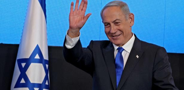 O ex-primeiro-ministro de Israel, Benjamin Netanyahu, durante discurso a apoiadores