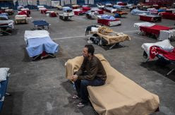 El pabellón de IFEMA que refugia de la pandemia a personas sin techo: "Trabajamos para que no vuelvan a situación de calle"
