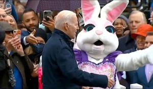 Easter Bunny Retrieves Biden as He Wanders Off to Talk Politics with Children – Here’s Who Was Inside the Suit