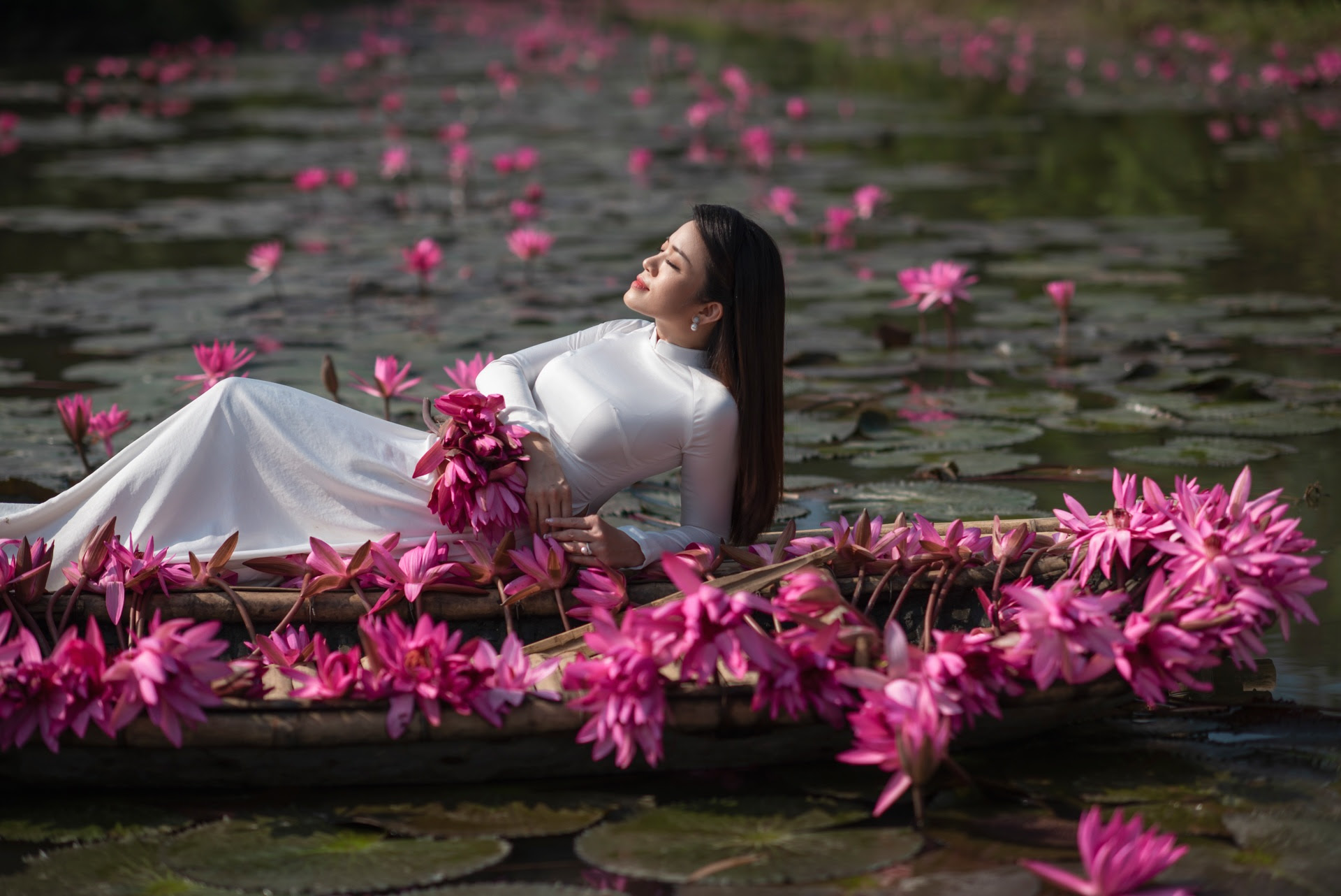 Mùa hoa súng suối Yến hút hồn du khách thập phương - 9 Mùa hoa súng suối Yến hút hồn du khách thập phương - 9