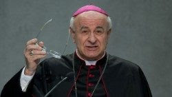 Monseñor Vincenzo Paglia, Presidente de la Pontificia Academia para la Vida