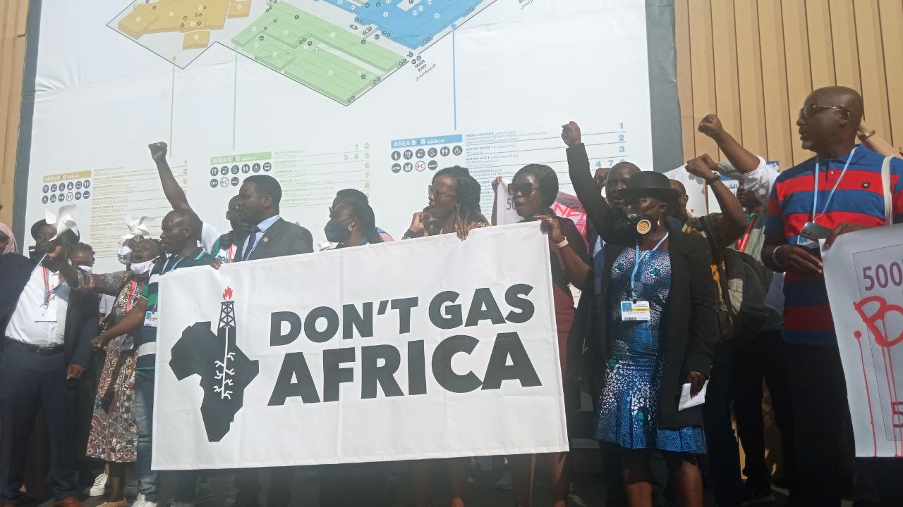 ¿Quién financia la
expansión de los combustibles
fósiles en África?