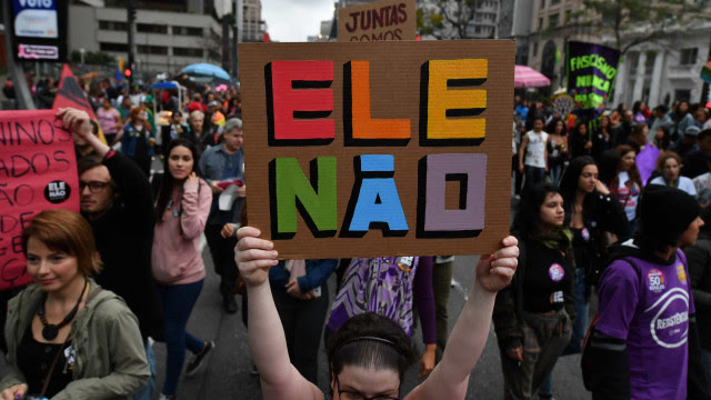 Grupos marcam novos atos contra Bolsonaro e querem mobilização longa