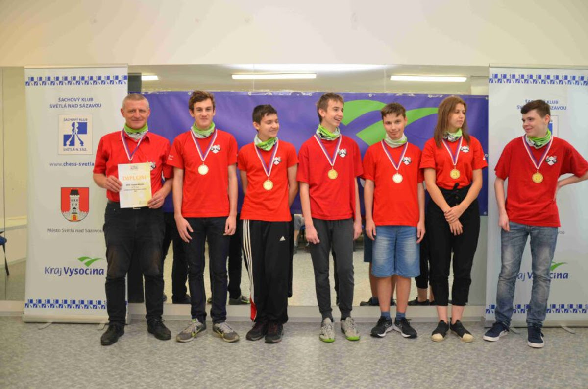 Vitez MCR druzstev