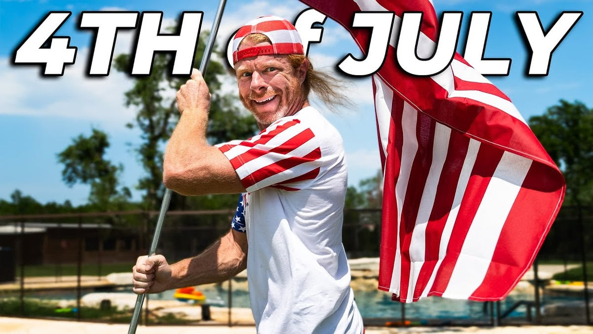 How to Be Absurdly Patriotic on the 4th of July! D5uan2omwD