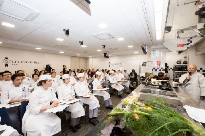 Ven. Seonje gives a presentation of Korean Buddhist cuisine at Le Cordon Bleu. From koreanbuddhism.net