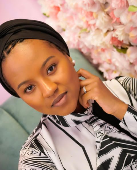 "I am sick of the culture here" - Billionaire daughter, Hauwa Indimi says a woman gave her disapproving look for sitting down to pray while pregnant