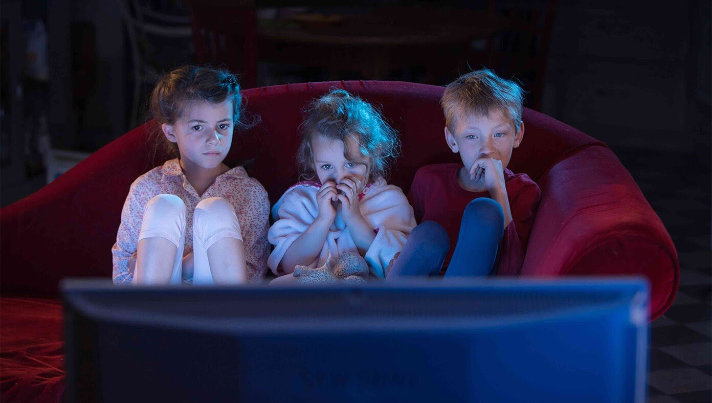 9 Healthier Alternatives To Your Kids Watching Netflix