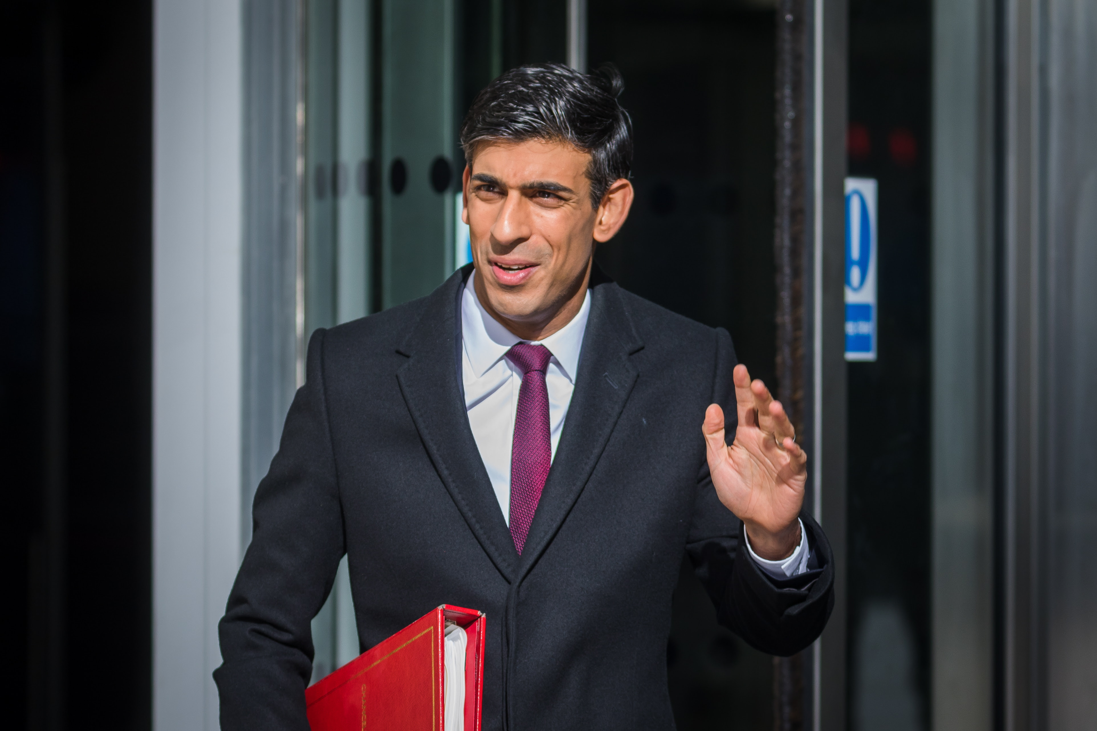  Chancellor Rishi Sunak will give companies a big tax break if they hire forces veterans in a bid to get more straight into work