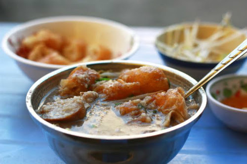 ganh-chao-long-hon-80-nam-o-sai-gon-1