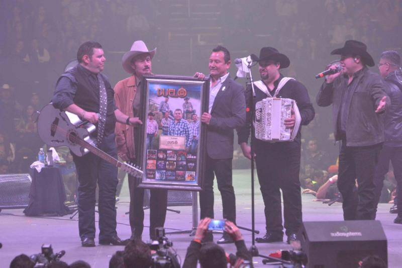 Duelo celebró 15 años en la Arena Monterrey 1