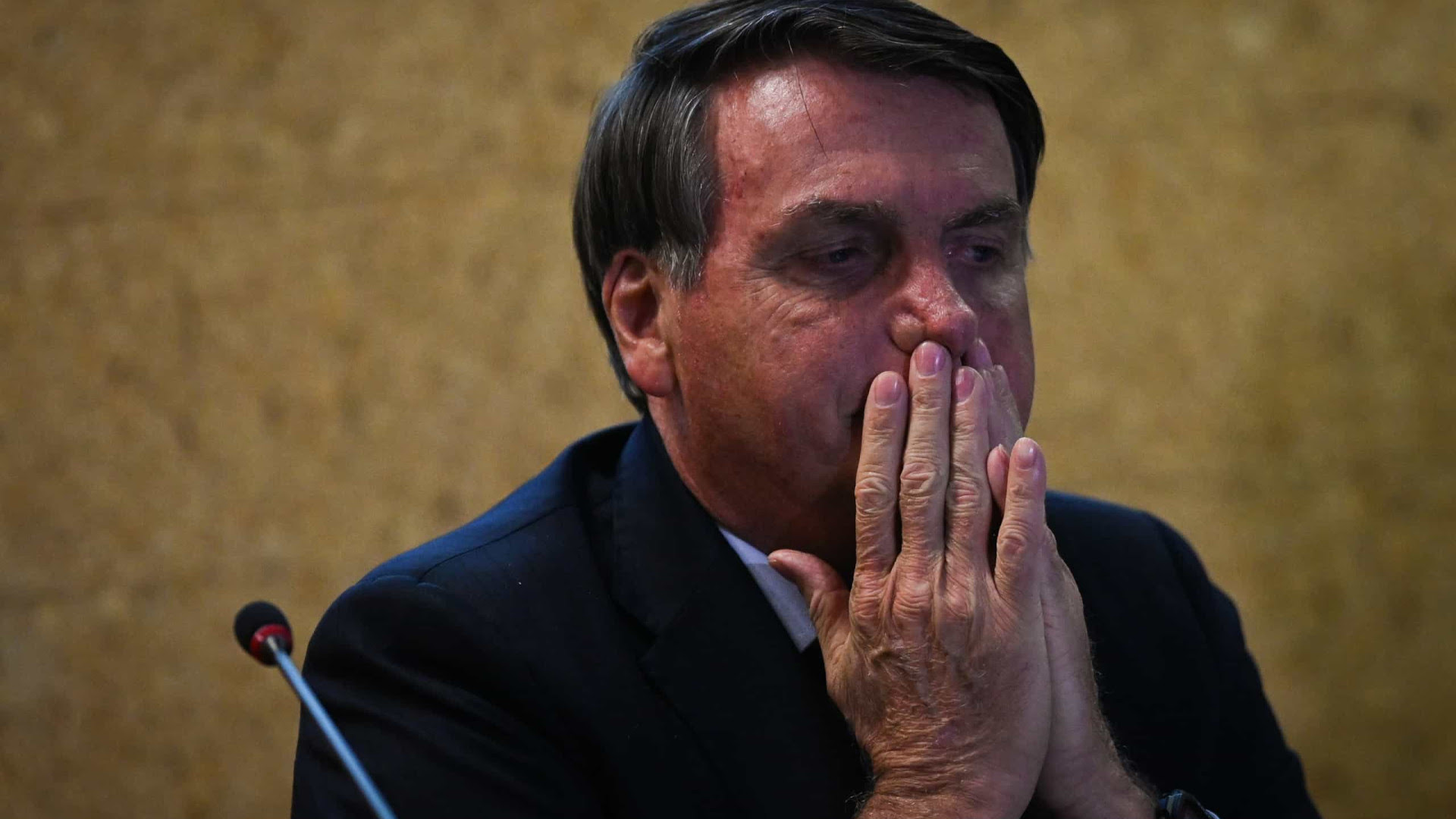 PF vê indícios de que aliado de Bolsonaro direcionou contrato superfaturado para testes de Covid