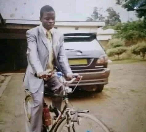Image Shepherd Bushiri on bicycle