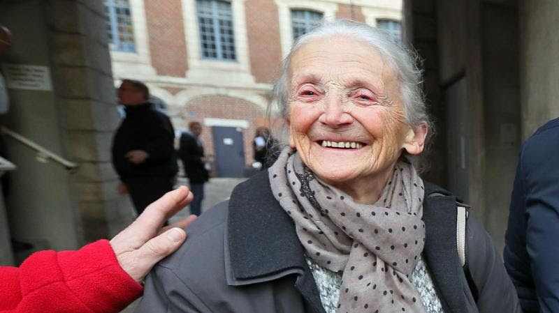 Gilberte Morel a l’œil qui frise et le sourire satisfait, après le délibéré du tribunal d'instance en sa faveur. PHOTO MATTHIEU BOTTE