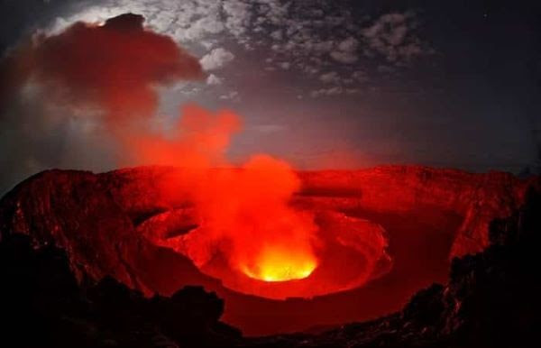 Nyarongo, Congo, Foto Vulcano.