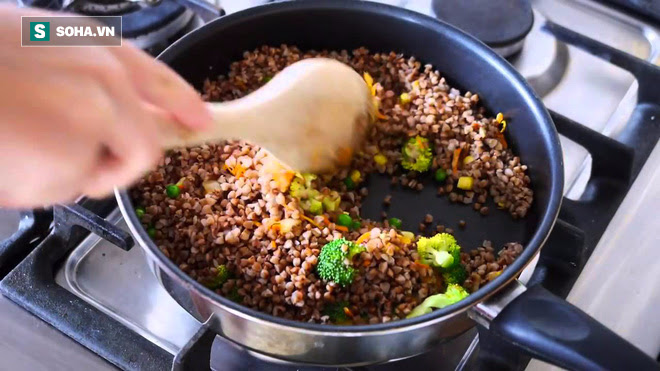 Chết vì thiếu hiểu biết: Bài phát biểu chấn động TQ về trà xanh, rượu vang, ngô, khoai và sai lầm khi tập thể dục - Ảnh 8. Chết vì thiếu hiểu biết: Bài phát biểu chấn động TQ về trà xanh, rượu vang, ngô, khoai và sai lầm khi tập thể dục - Ảnh 8.