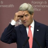 [Pic] John Kerry destroyed after this photo goes viral