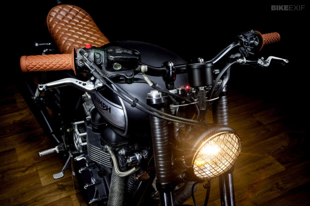 Bonneville T100 by Maccomotors