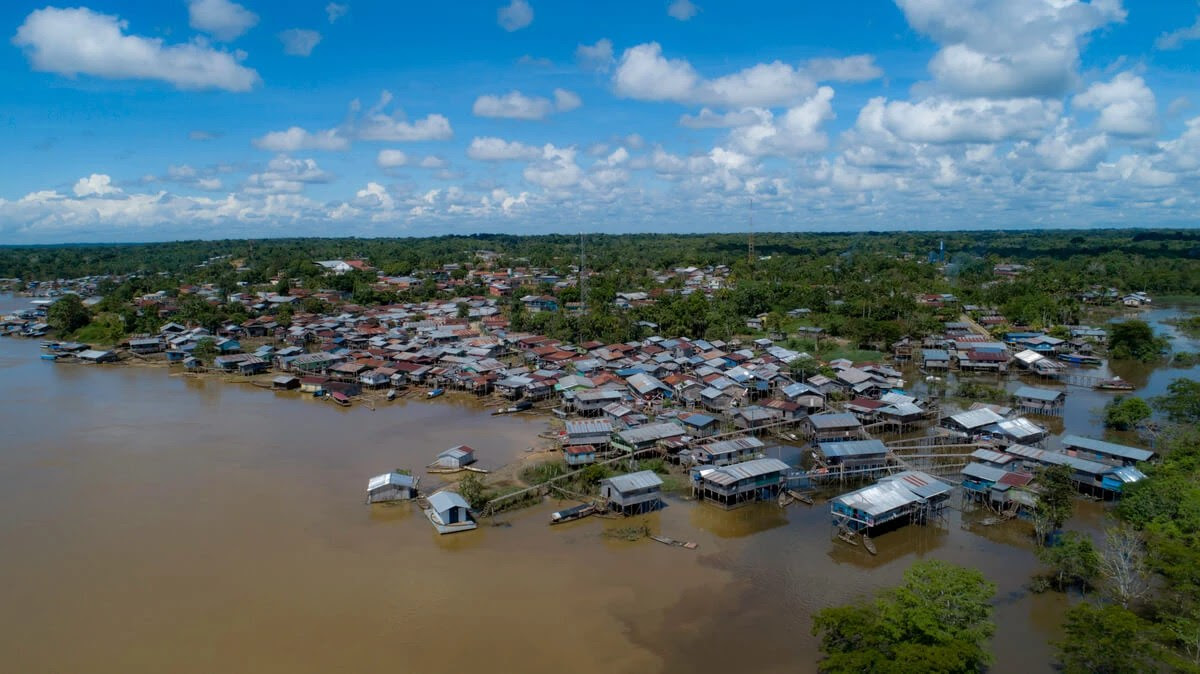 Imagem area mostra regio a margem de um rio em Atalaia do Norte, no Vale do Javari.