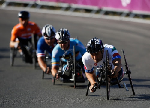 O ciclismo Paralímpico se popularizou na década de 80, mas era restrito a competidores com deficiência visual