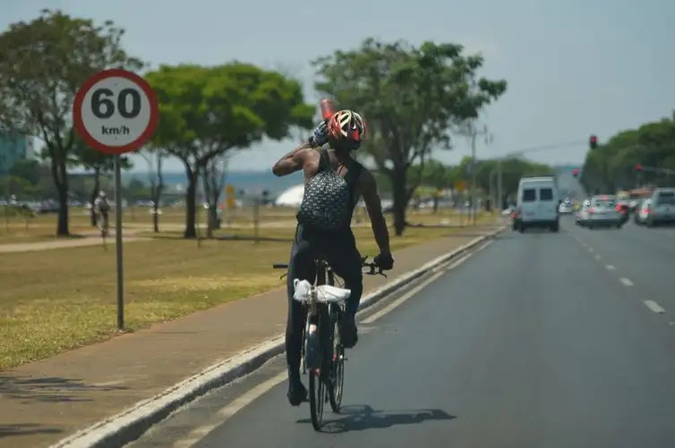 Arquivo/Agência Brasil Por saúde e economia, brasilienses têm trocado o carro pela bicicleta