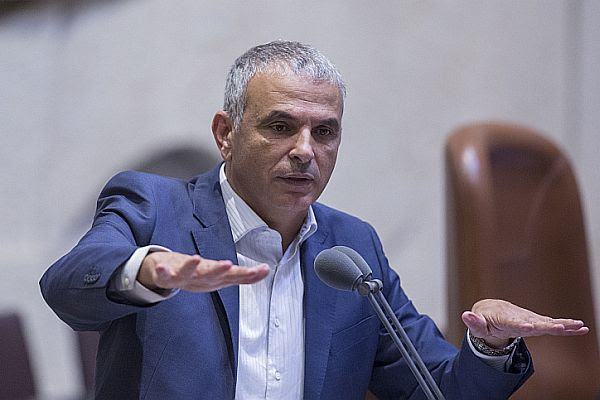 Finance Minister Moshe Kahlon replies to questions in the plenary session at the Knesset / Israeli Parliament.