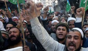 Enraged Muslims in Pakistan, Iraq, and Lebanon protest Qur’an-burning in Sweden