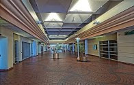 empty-mall