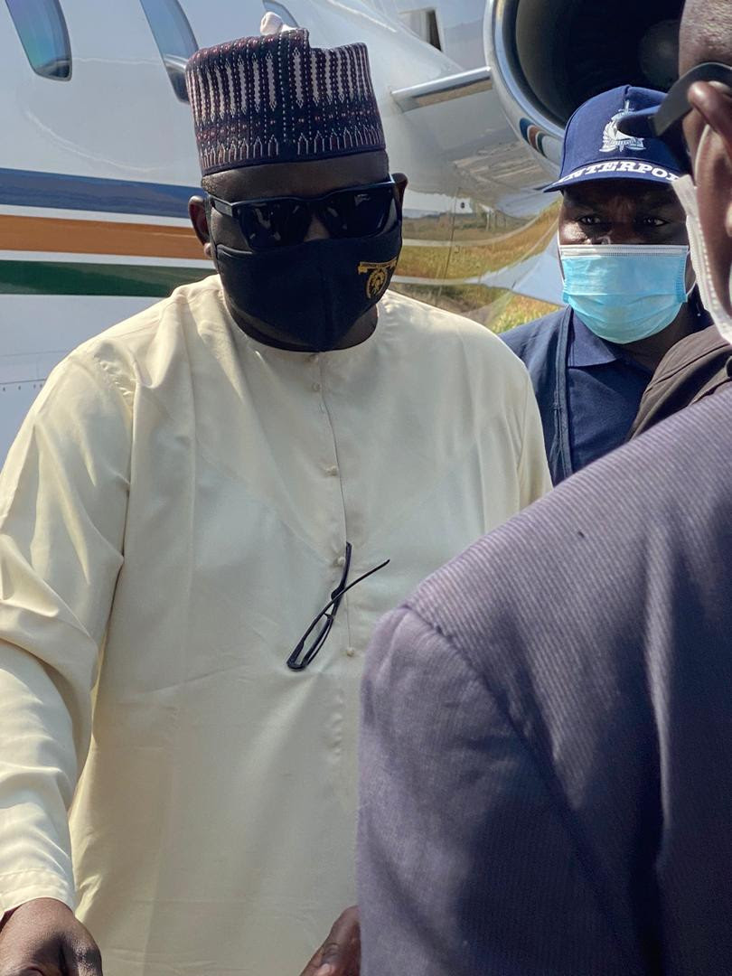 Maina extradited to Nigeria after arrest in Niger Republic (photos/video)