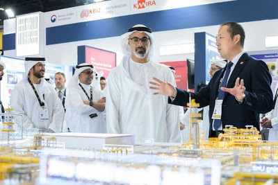 Sheikh Khaled bin Mohamed bin Zayed Al Nahyan and Mr.Weibin Li, EVP of Jereh Group Sheikh Khaled bin Mohamed bin Zayed Al Nahyan and Mr.Weibin Li, EVP of Jereh Group