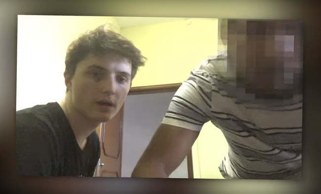 The moment Micode was almost caught recording the meeting. The moment Micode was almost caught recording the meeting.