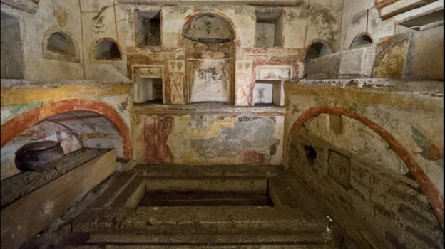 Necrópolis del Vaticano bajo la basílica de San Pedro, donde fueron hallados la tumba y los restos del primer Papa
