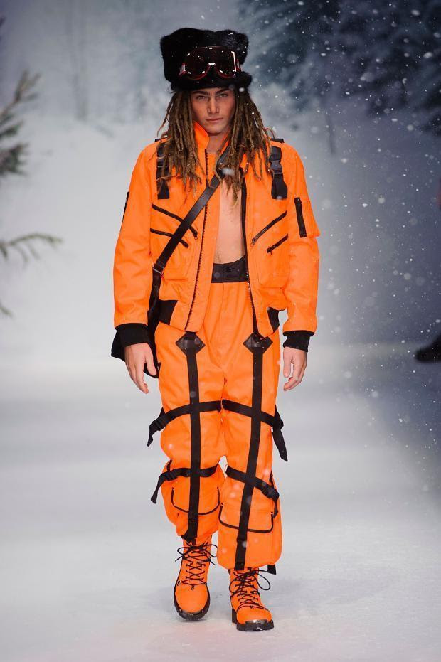 Moschino Autumn Fall Winter 2015 Lfw28