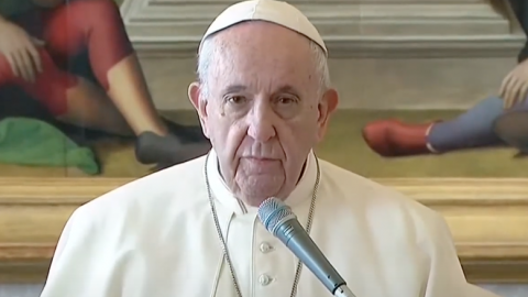 Pope Francis on Anti-Mask Protesters: 'They are Incapable of Moving Outside of Their Own Little World of Interests'