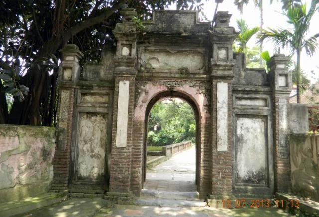 http://i577.photobucket.com/albums/ss214/Thanh50_2009/THANH%20CO%20LOA/ResizeofDSCN2554_zpsfbfa09cb.jpg