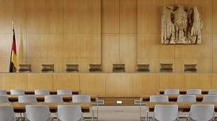 Image: bench in the courtroom