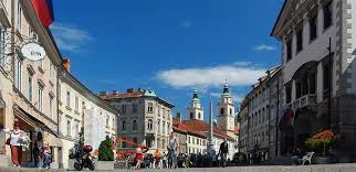 Liubliana (Eslovênia) - Considerada uma das cidades mais sustentáveis do planeta, a capital da Eslovênia também tem no transporte um dos pontos fortes.