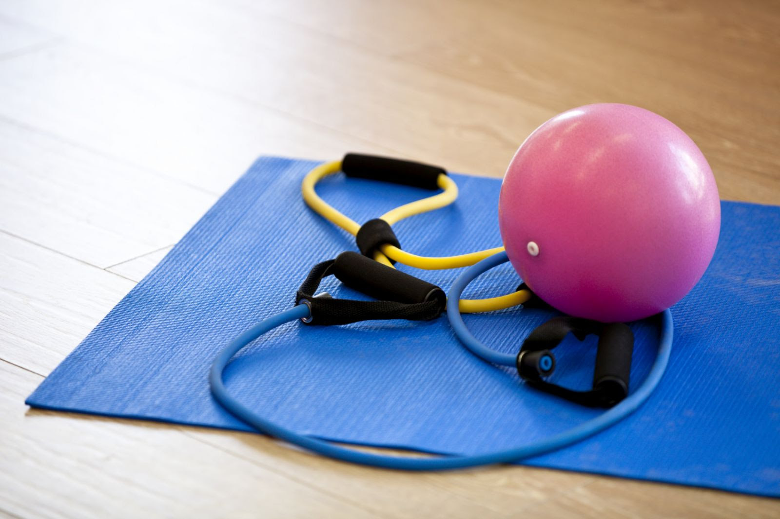 exercise-mat-yoga-strap-medicine-ball