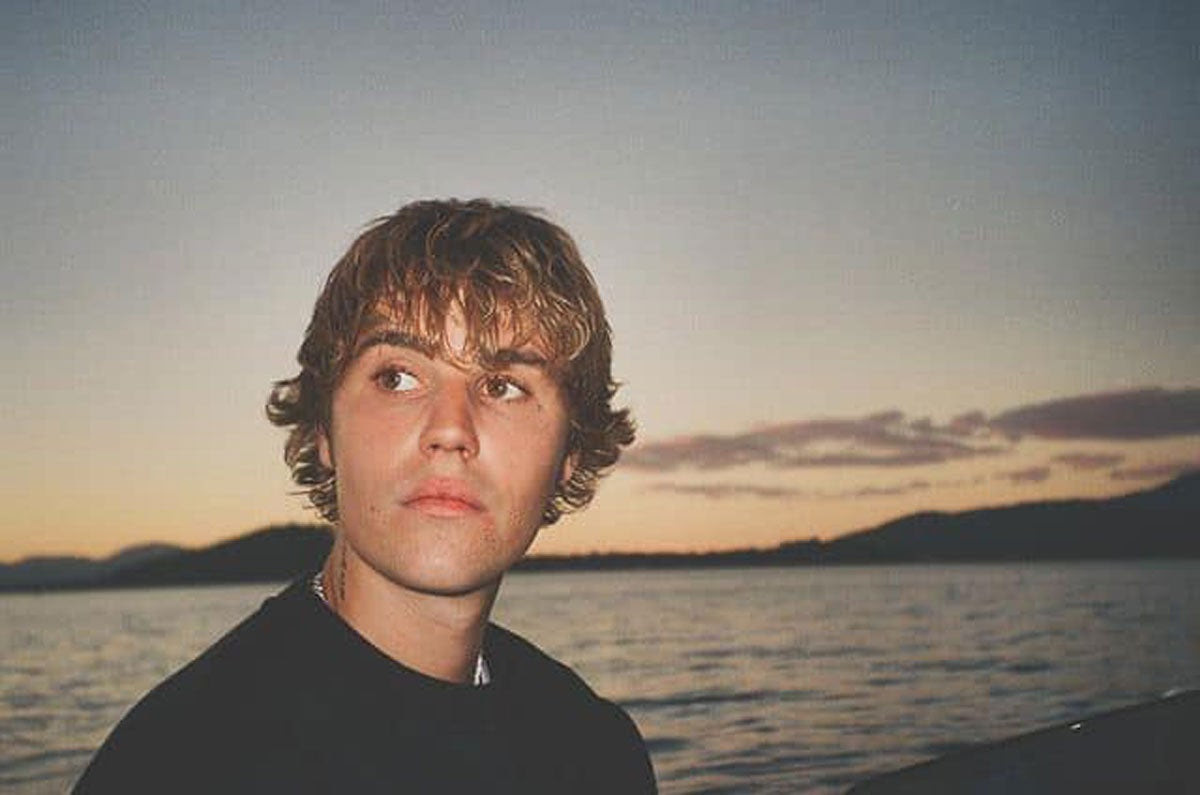 Justin Bieber lanza música cristiana; 'Holy' es un canto a la esperanza Justin Bieber lanza música cristiana; 'Holy' es un canto a la esperanza