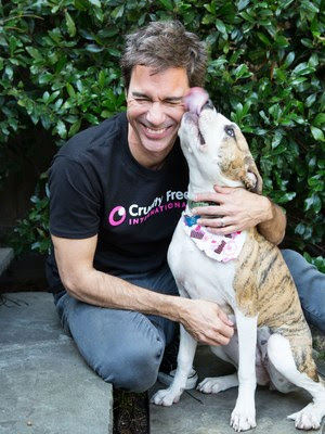 Eric McCormack & Penny for the Cruelty Free International shelter dogs campaign