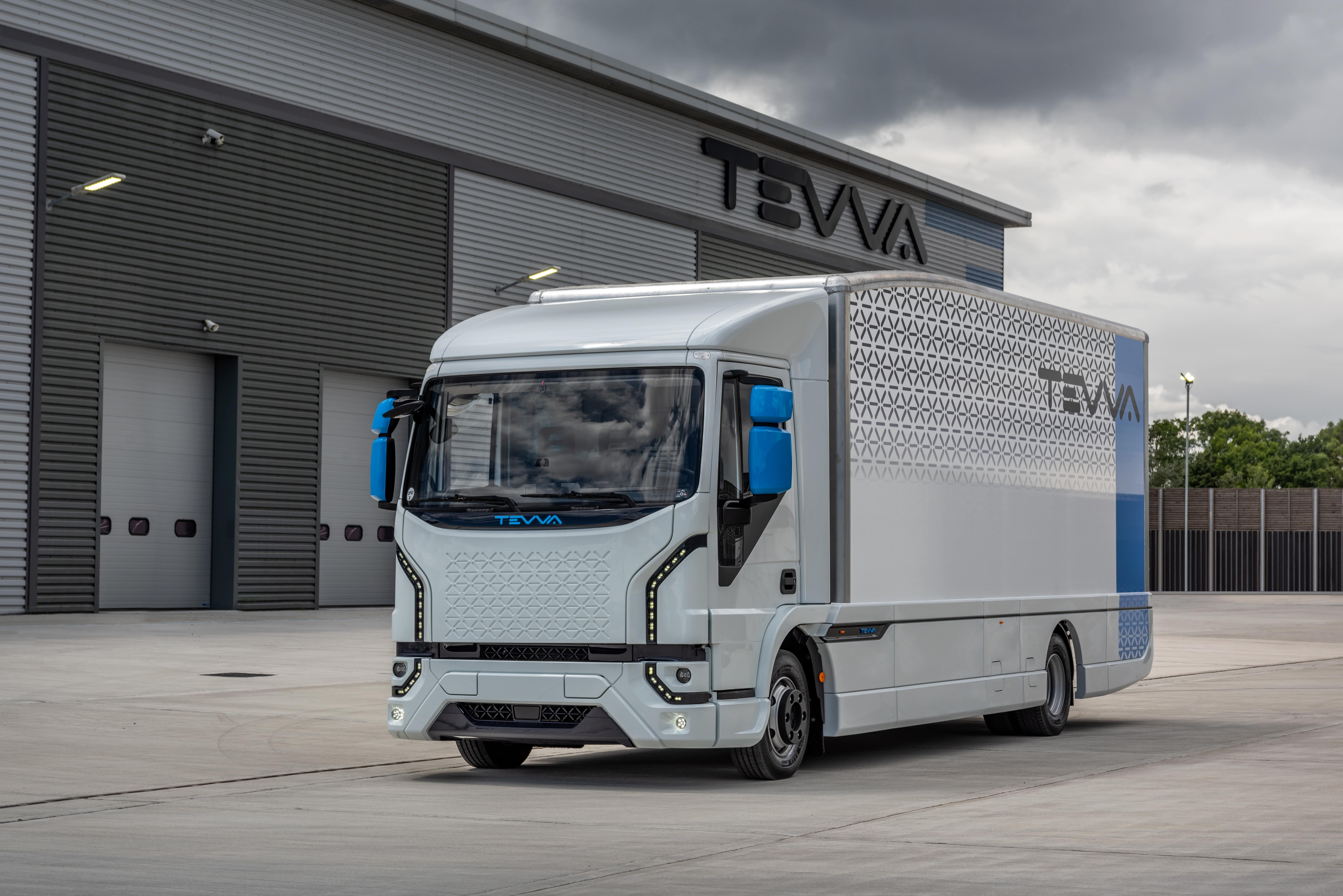 Tevva Battery Electric Truck - Diagonal view, full vehicle, day-min.jpg