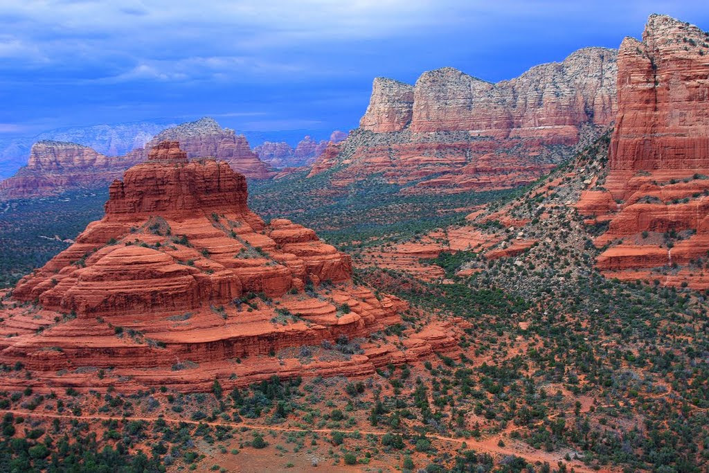 Web sedona has many hotels, resorts, and villas where you can stay. 10 Fun Things to Do in Sedona, AZ