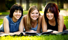 young-women-reading.jpg