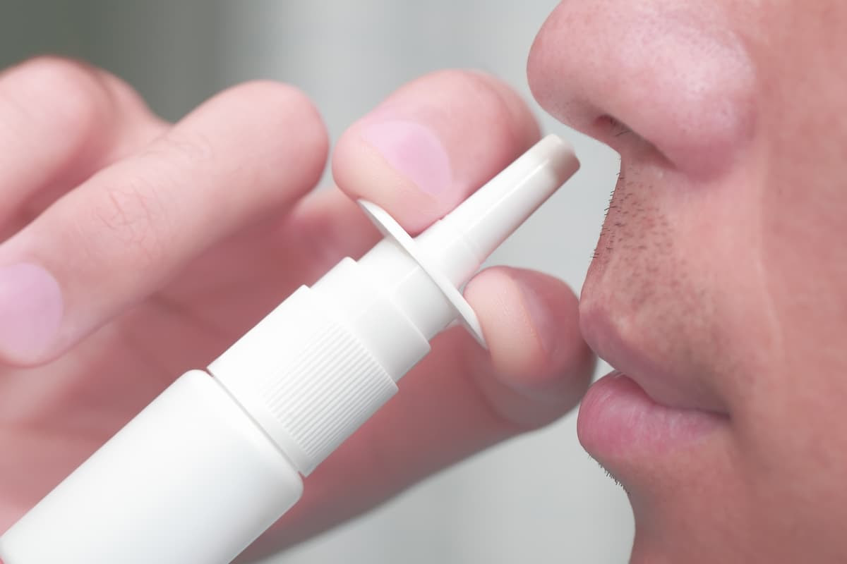 An oral or nasal spray delivering peptides to the brain may be able to halt neurodegeneration