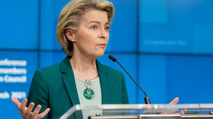 Presidente da Comissão Europeia, Ursula von der Leyen.