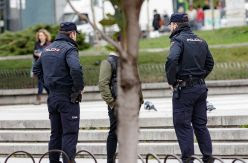¿Necesita la Policía española corregir comportamientos racistas? Estos policías creen que sí